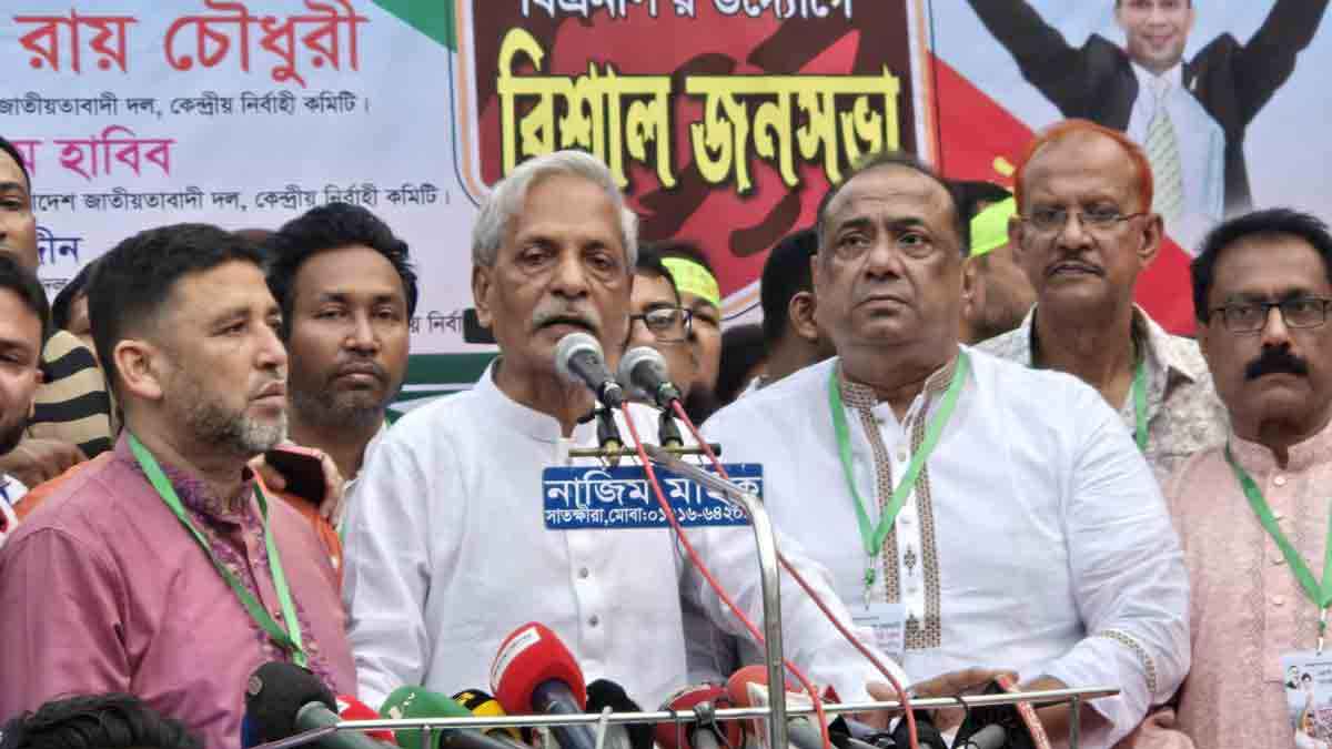 একাত্তরে শেখ মুজিব আর ২৪শে নেতাকর্মী নিয়ে পালিয়েছে হাসিনা